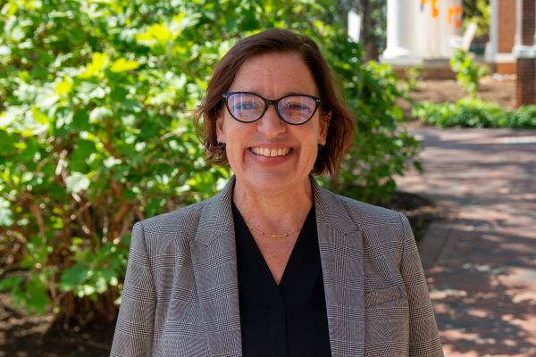 Photo of Ms. Hunsaker 