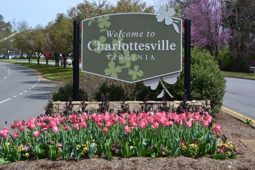 Welcome to Charlottesville sign